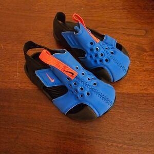 Nike Kids Sunray Water Sandals Beach Pool Shoe Blue Red Hook and Loop Size 5C
